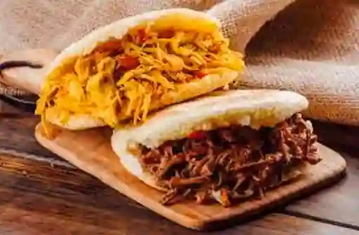 Arepa con Pollo