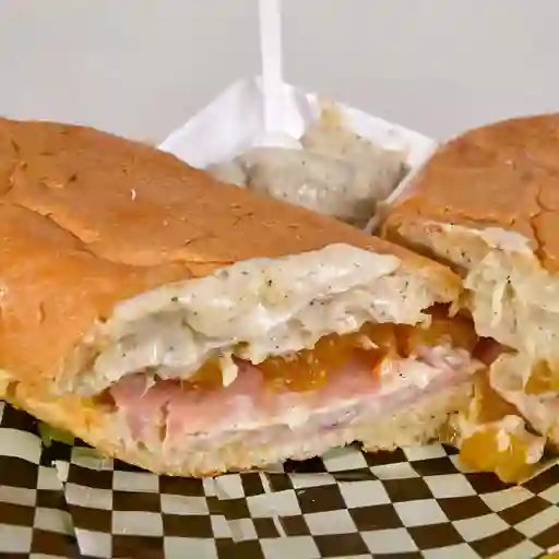 Sándwich de Carne y Tocineta