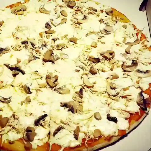 Pizza de Pollo y Carne
