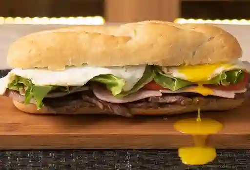 Sándwich de Lomito