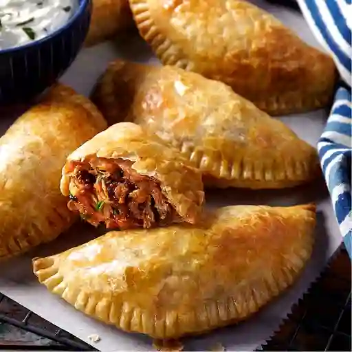 Empanada Grande Mixta