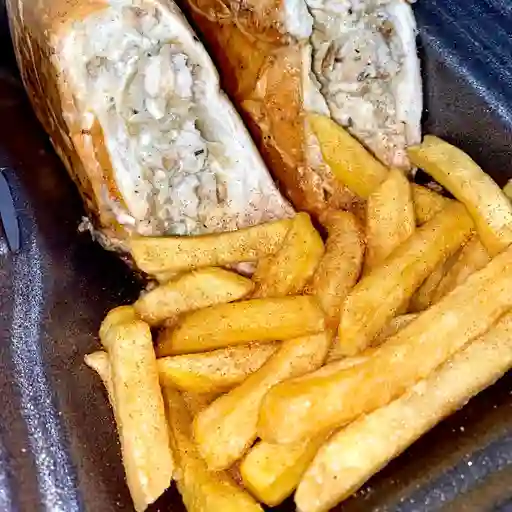 Chuzo Pan de Pollo con Papas