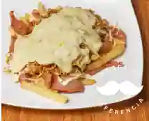 Salchipapa Bacon & Cheese + Gaseosa