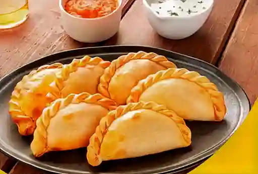 Empanada Argentina de Pollo