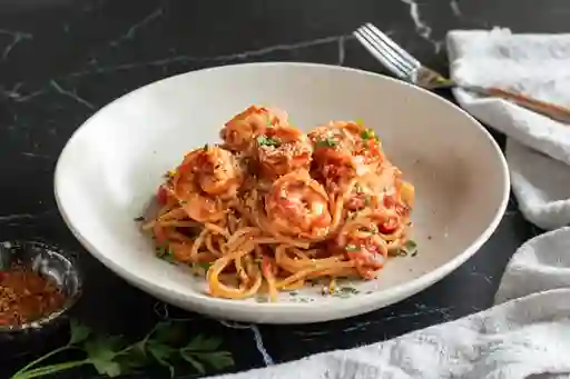 Spaghetti Amatriciana con Camarones