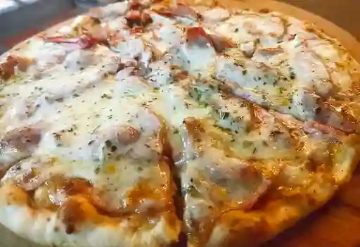 Pizza de Jamón y Queso