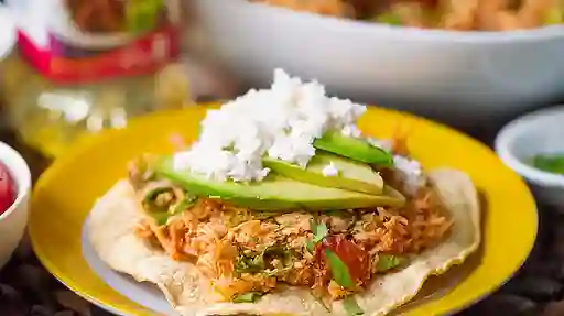 Tostadas de Tinga