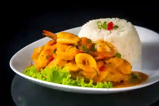 Pescado en Salsa de Mariscos