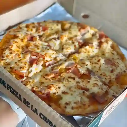 Pizza Hawaiana de Pollo Familiar