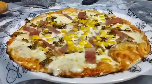Pizza de la Casa Mediana