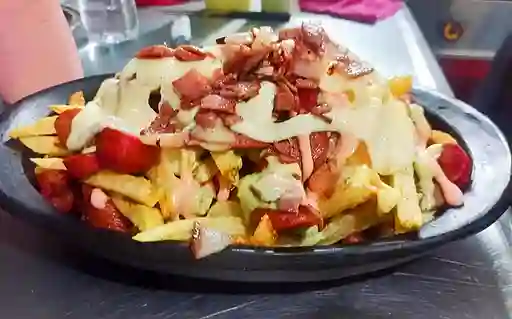 Salchipapa Especial