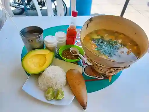 Sancocho de Costilla Grande