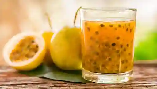 Jugo de Maracuyá en Agua