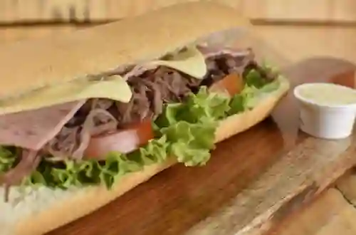 Sándwich Ropa Vieja