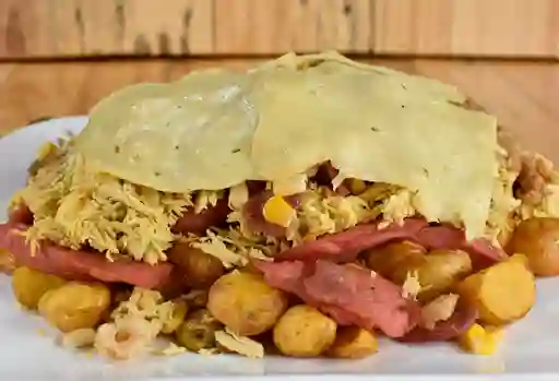 Salchipapa Especial 4 Personas