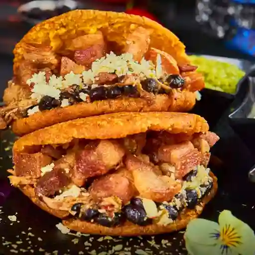 Gorditas de Chicharrón