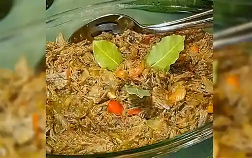 Carne Desmechada.