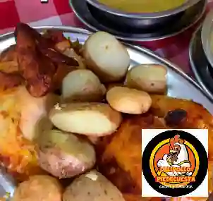 1/2 Asado + Maduro Relleno + Gaseosa.