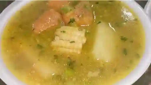 Sancocho de Gallina Doble