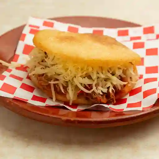 Arepa con Pollo