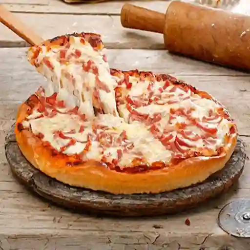 Pizza Jamón y Queso Super Familiar