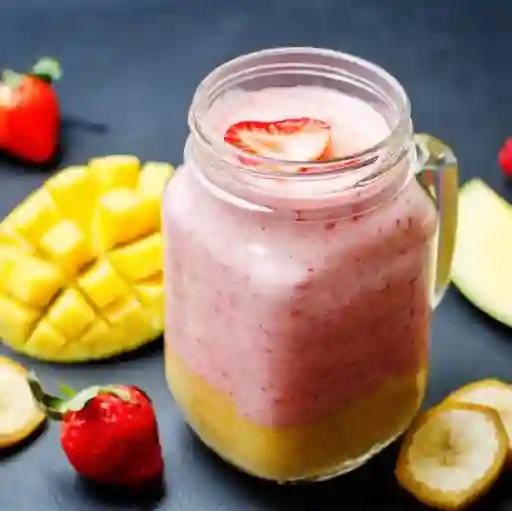 Batido de Fresa y Mango 16 Oz