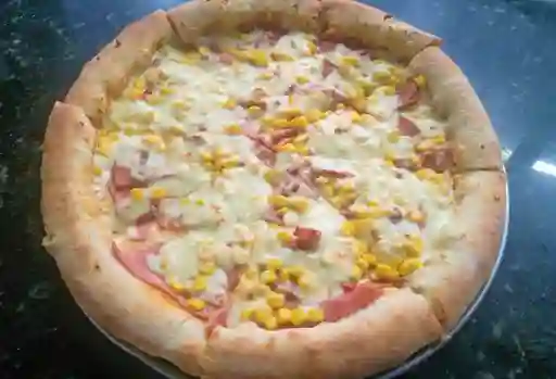 Pizza de Pollo con Tocineta