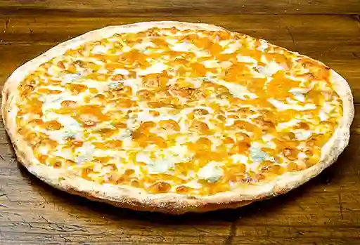 Pizza Tres Quesos San Marzano