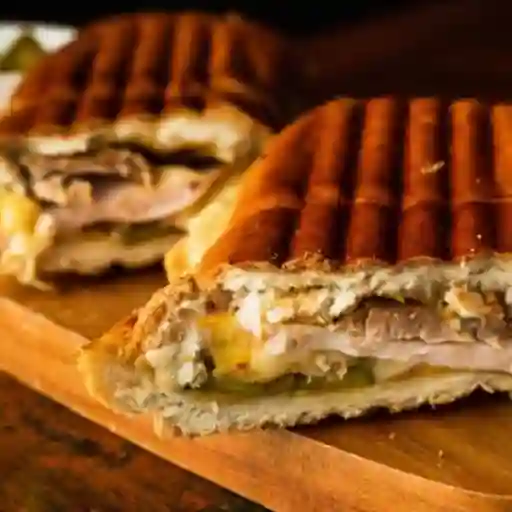 Cubano de Pollo