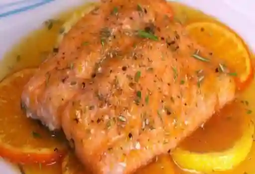 Tilapia en Salsa de Naranja