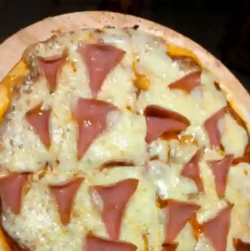 Pizza Jamón con Pollo Medium