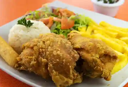 Bandeja con Pollo Broaster