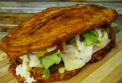 Patacón con Chorizo