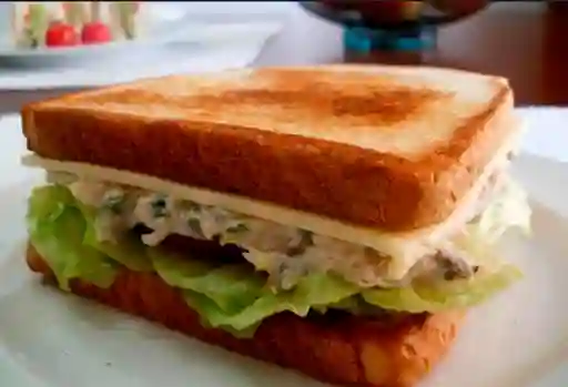 Sándwich de Pollo