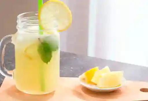 Limonada Natural	300	ml