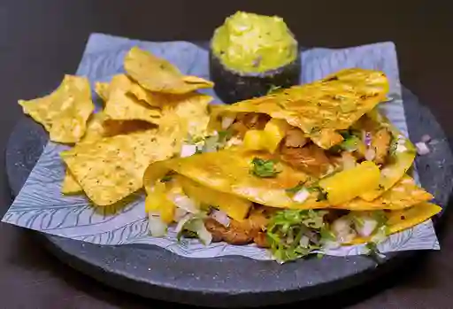 Quesadilla Al Pastor