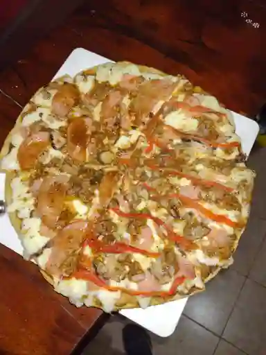 Pizza Llanera Mediana