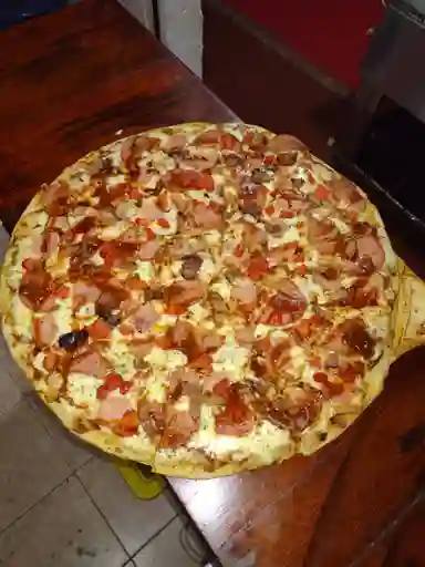 Pizza de Costillita Mediana