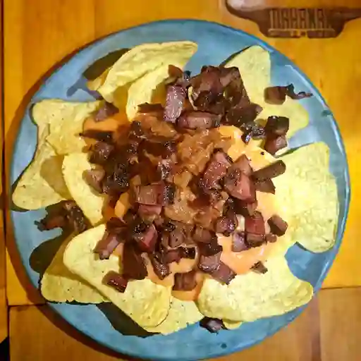 Nachos Mix de Carnes Ahumadas