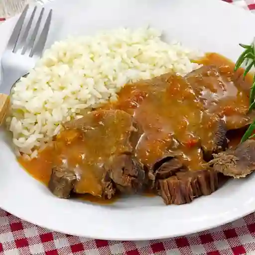 Lengua en Salsa