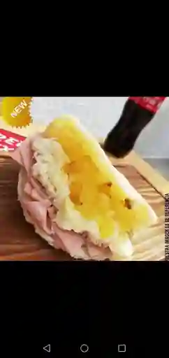 Arepa Hawaiana