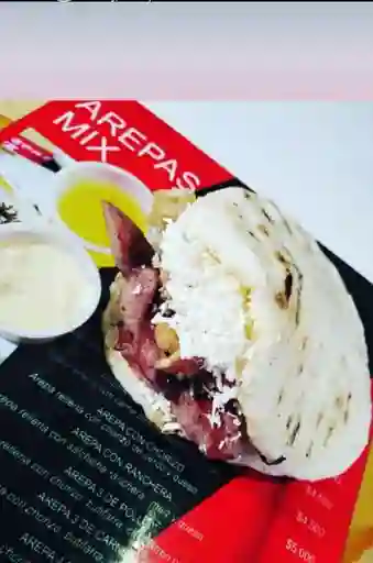 Arepa Suiza