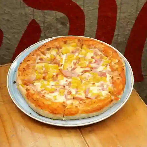 Pizza de Tocineta y Maíz