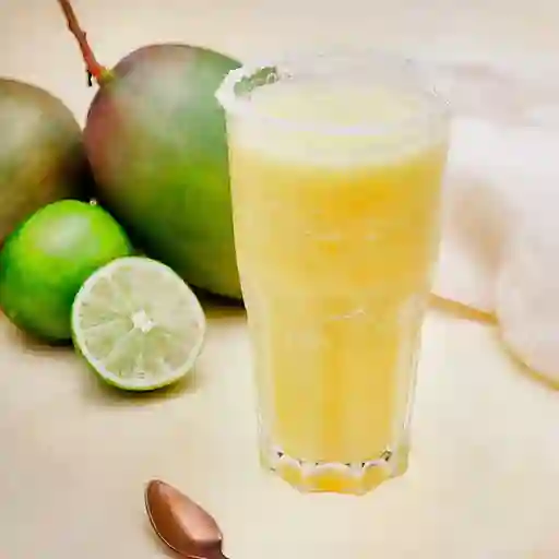 Limonada Mango Biche 14 Oz