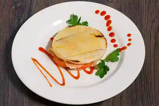 Arepa Pollo Jamón y Queso