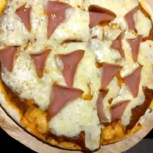 Pizzas Grande con Jamón y Queso