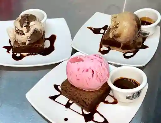 Brownie con Helado