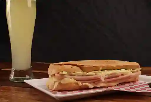 Sándwich Sencillo