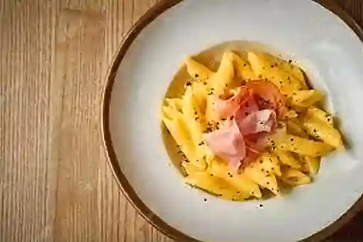 Pasta Jamón y Queso