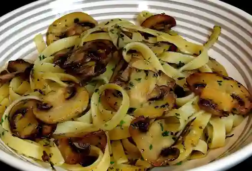 Pasta Champiñones